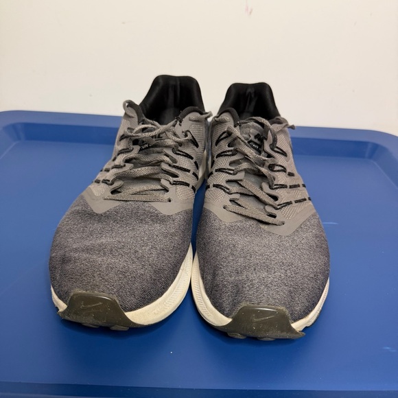 Nike Run Swift Gray Gunsmoke Men’s 11 Running Shoes Sneakers Athletic Trainers - Picture 2 of 8